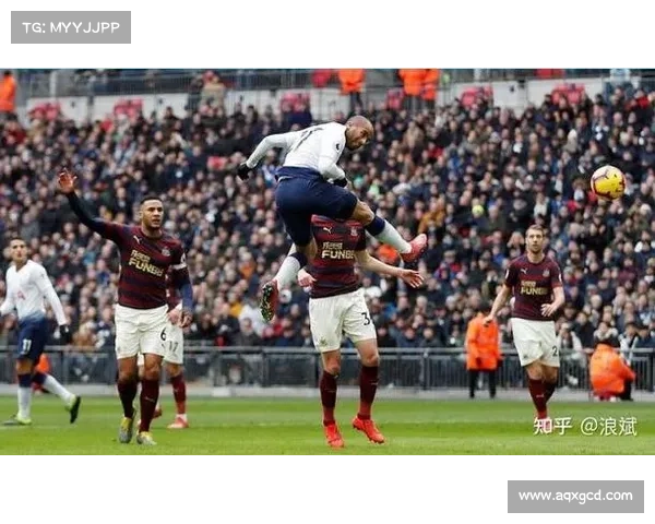 小卢卡斯为何屡屡在巴黎队中担任替补角色深度分析与背后原因揭秘